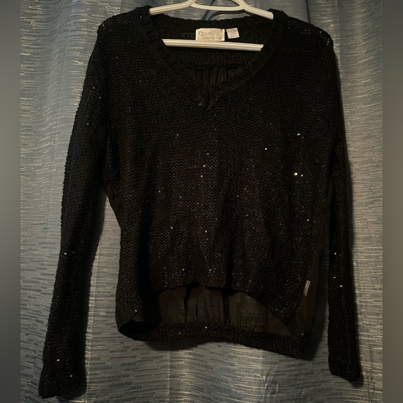 3/$15 RD Style Sequin Glitter V Neck Sweater - Picture 1 of 4